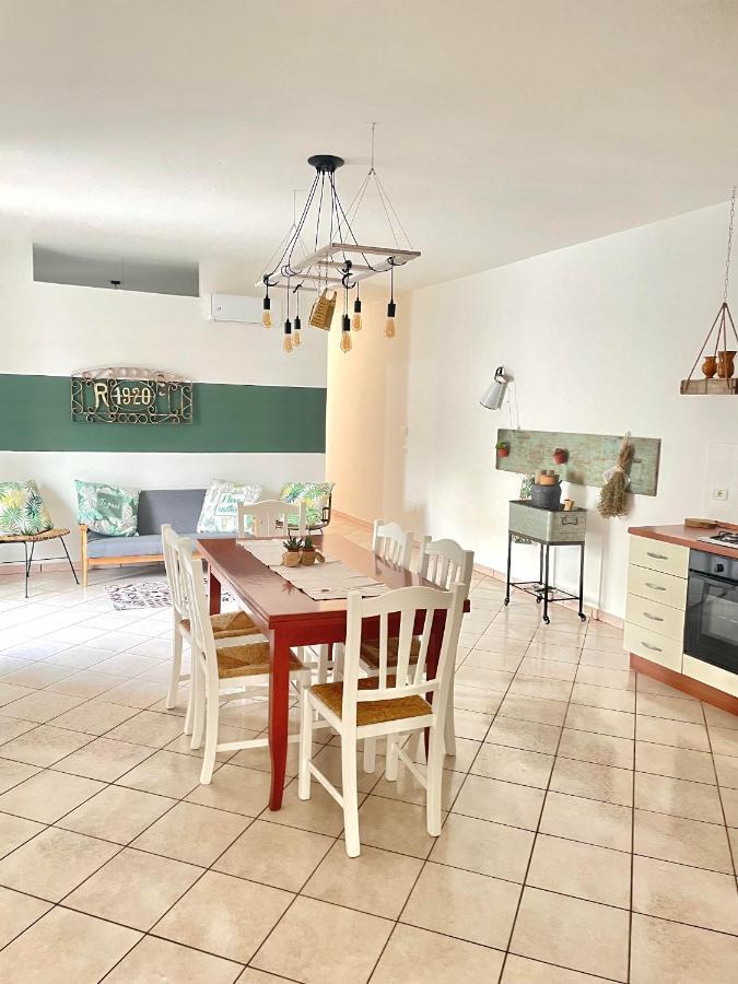 Finestra Sul Borgo Apt. Acquarica del Capo Exteriör bild